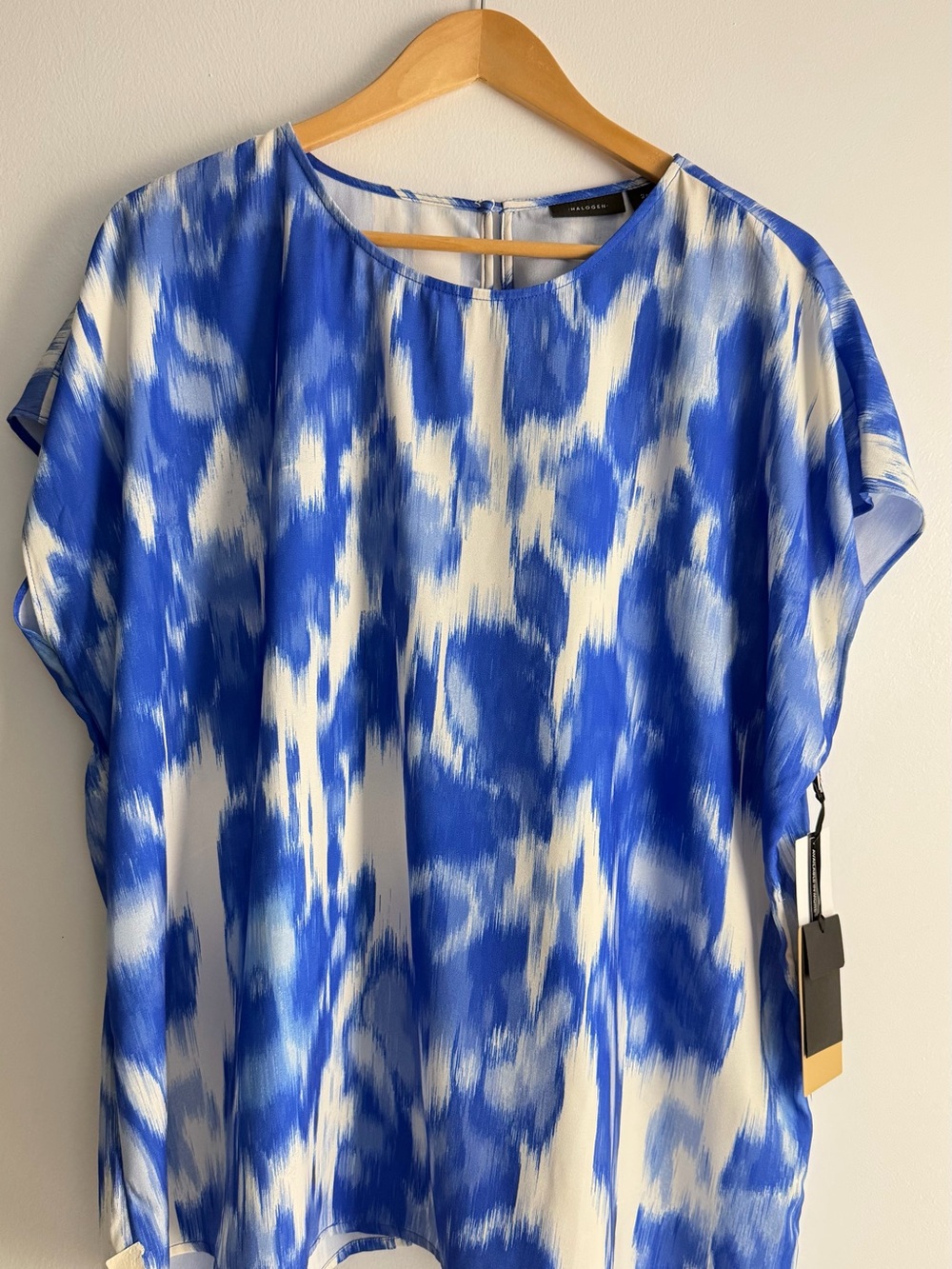 Halogen Blue & White Abstract Print Blouse